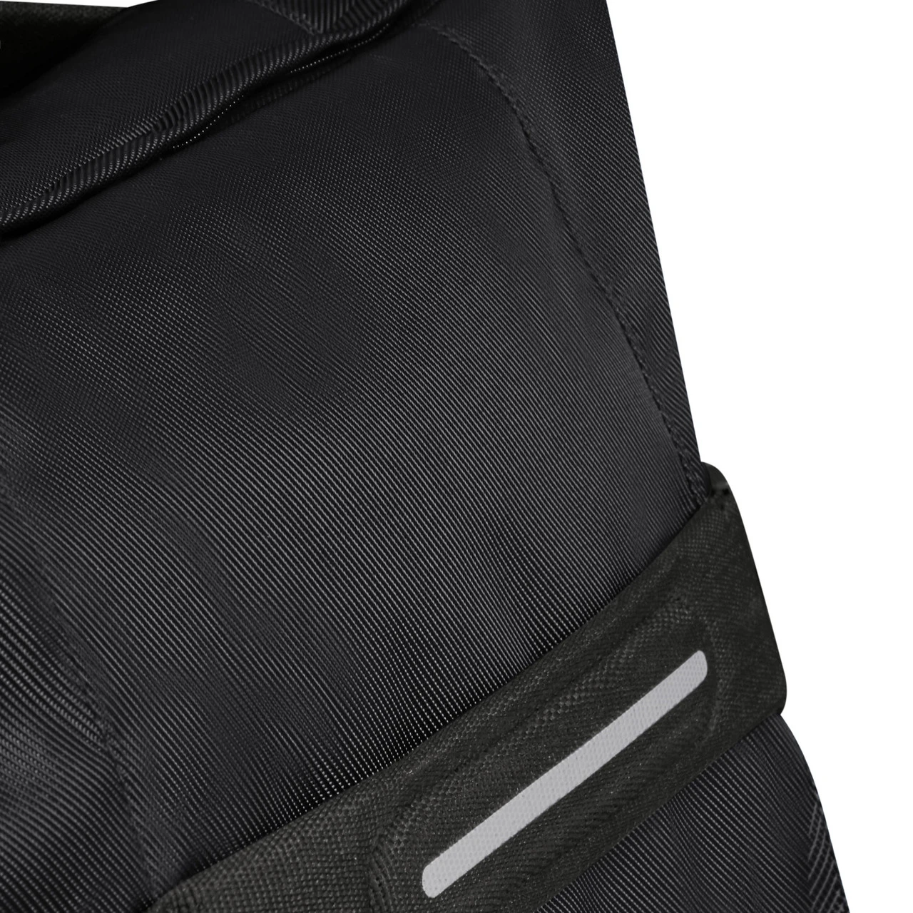 American Tourister Urban Track Wheeled Cabin Duffle - 55cm 19 American Tourister Urban Track Wheeled Cabin Duffle - 55cm - Image 19