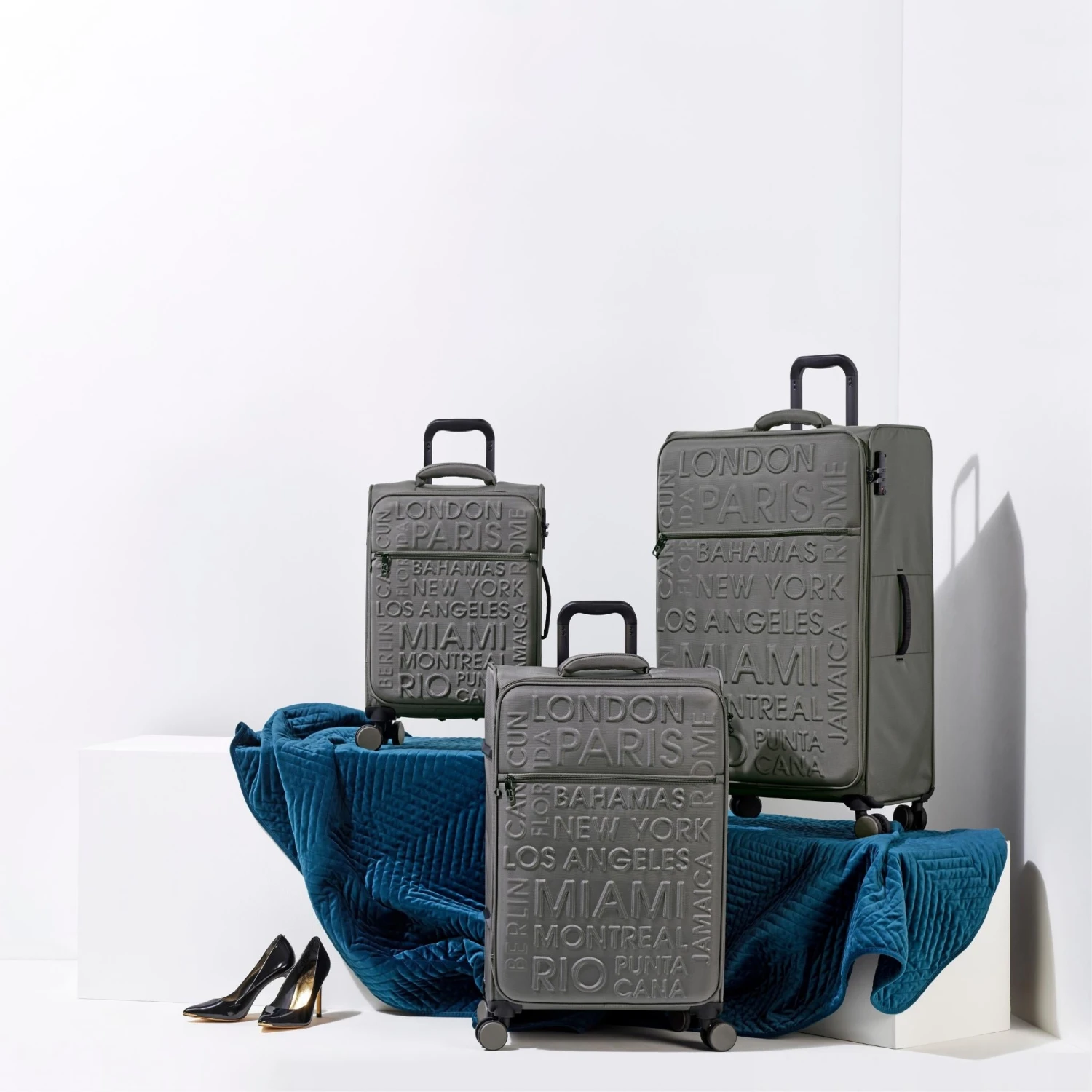 IT Luggage Citywide - 3pc Set (Charcoal) 10 IT Luggage Citywide - 3pc Set (Charcoal) - Image 10