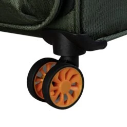 IT Luggage Lykke - Large (Rifle Green) -Travel Gear Shop 32607 HK12 2644E08RiflegreenSSWheel bf74c9ce 8596 4a94 9270 b5793b459f7f