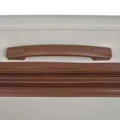 IT Luggage Cushion Lux - Cabin (Cream) -Travel Gear Shop 32622 HK16 1646A08CreamSSHandle ff9ae560 f7ba 4bc3 b9c8 071b1b3d620e