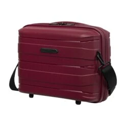 IT Luggage Momentous - 4-Piece Set (German Red) -Travel Gear Shop 32755 UK15 2886 15GermanredSSFrontpanel 1