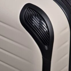 IT Luggage Lineal - Cabin (Oyster) -Travel Gear Shop 61328 US16 2631 08OystergrayS821SSProtecorcorner b5b55eb6 b812 44a1 957c 35b3e7122383