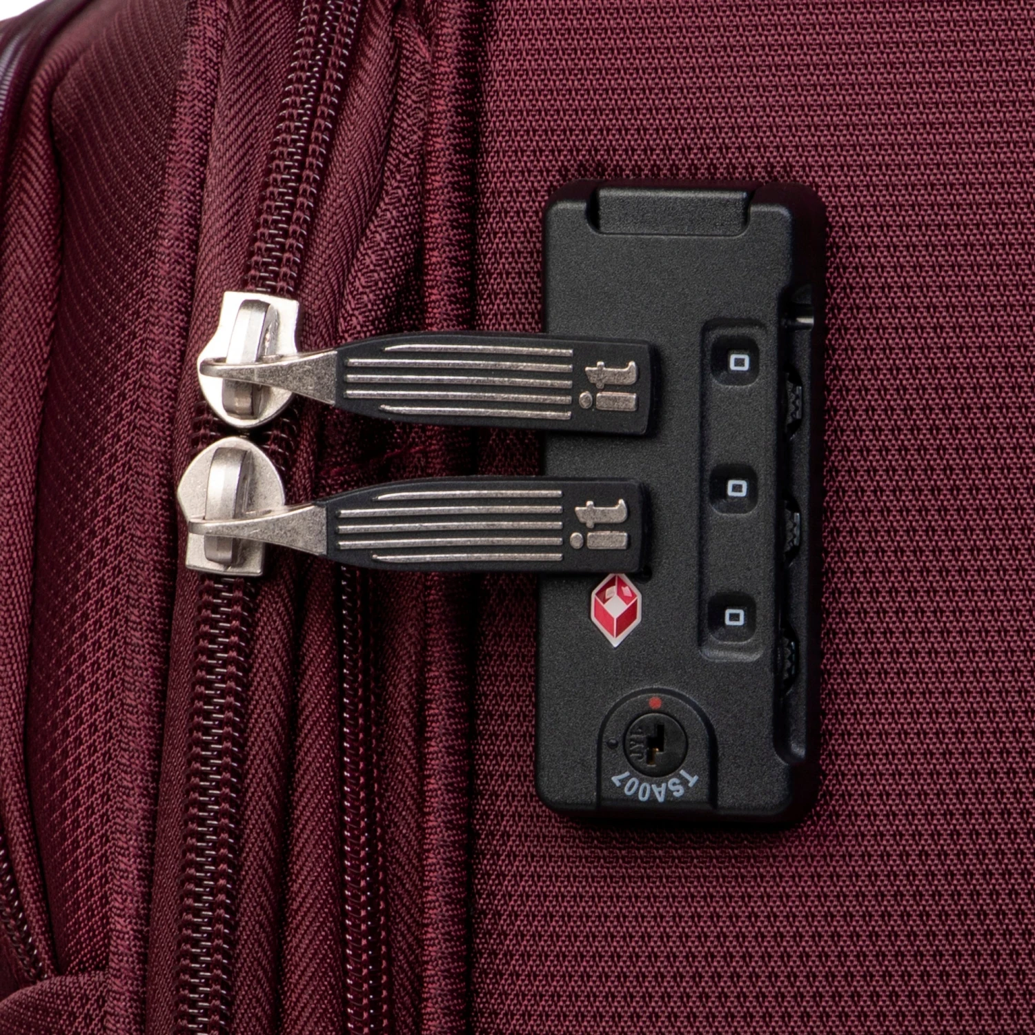 IT Luggage Intrepid - 4pc Set (Dark Red) 10 IT Luggage Intrepid - 4pc Set (Dark Red) - Image 10