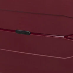 IT Luggage Momentous - 3-Piece Set (German Red) -Travel Gear Shop Momentous Red Close up