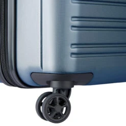 Delsey Segur 2.0 4 Wheel Suitcase - 70cm -Travel Gear Shop delsey segur 2.0 detail 7 3 68278.1654081866